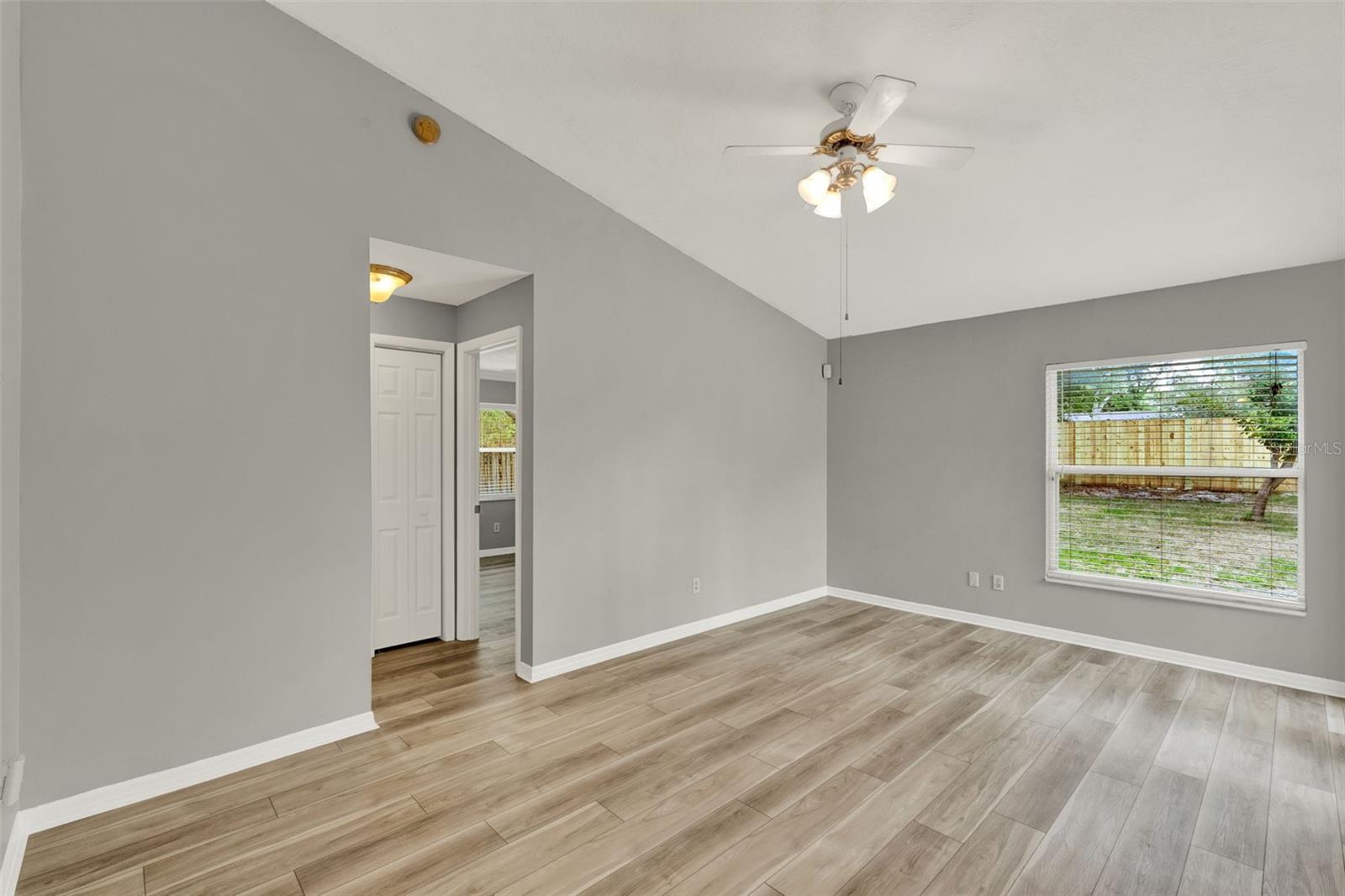 Image 10 of 33 For 840 Baybreeze Lane