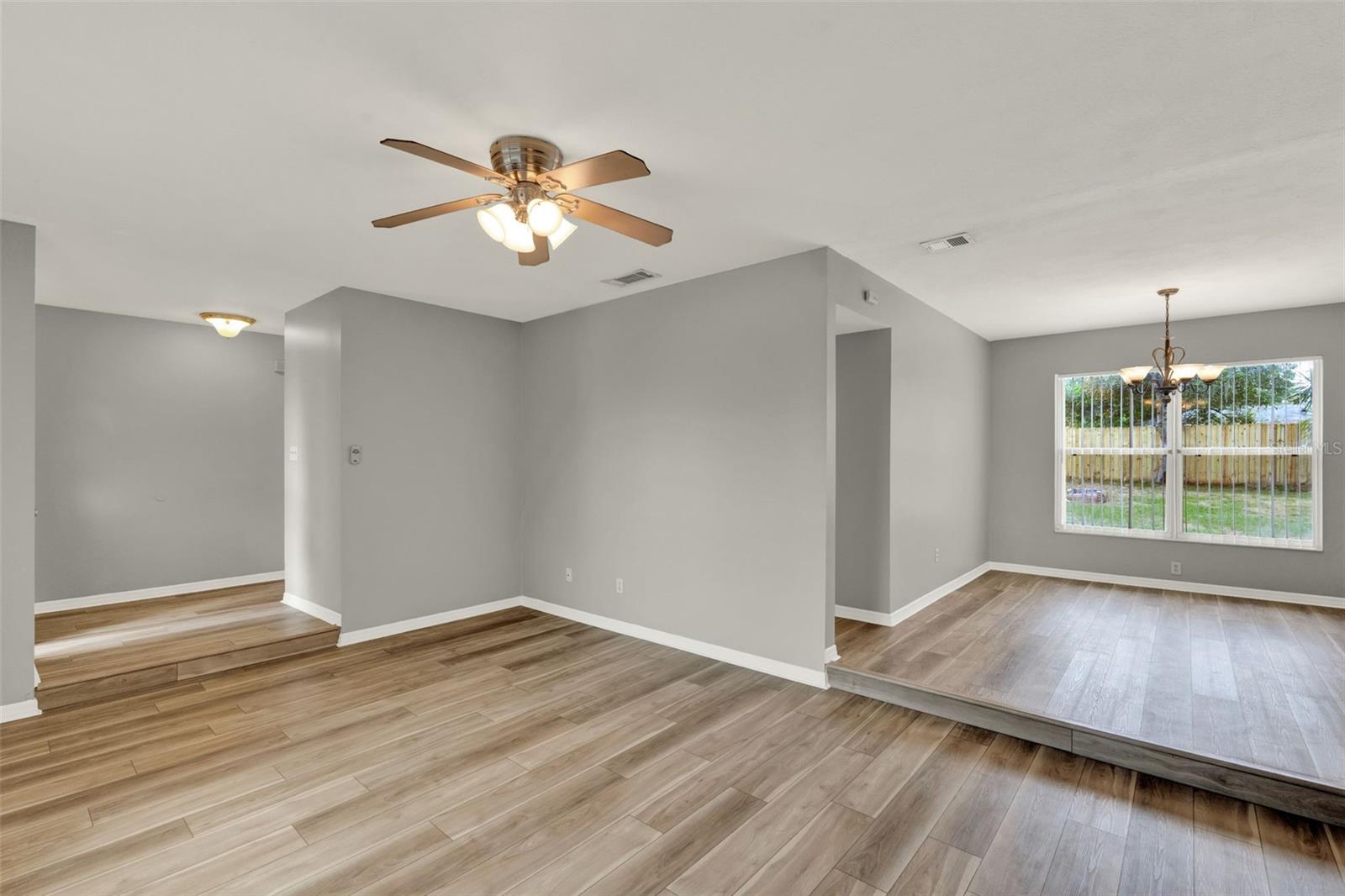 Image 6 of 33 For 840 Baybreeze Lane