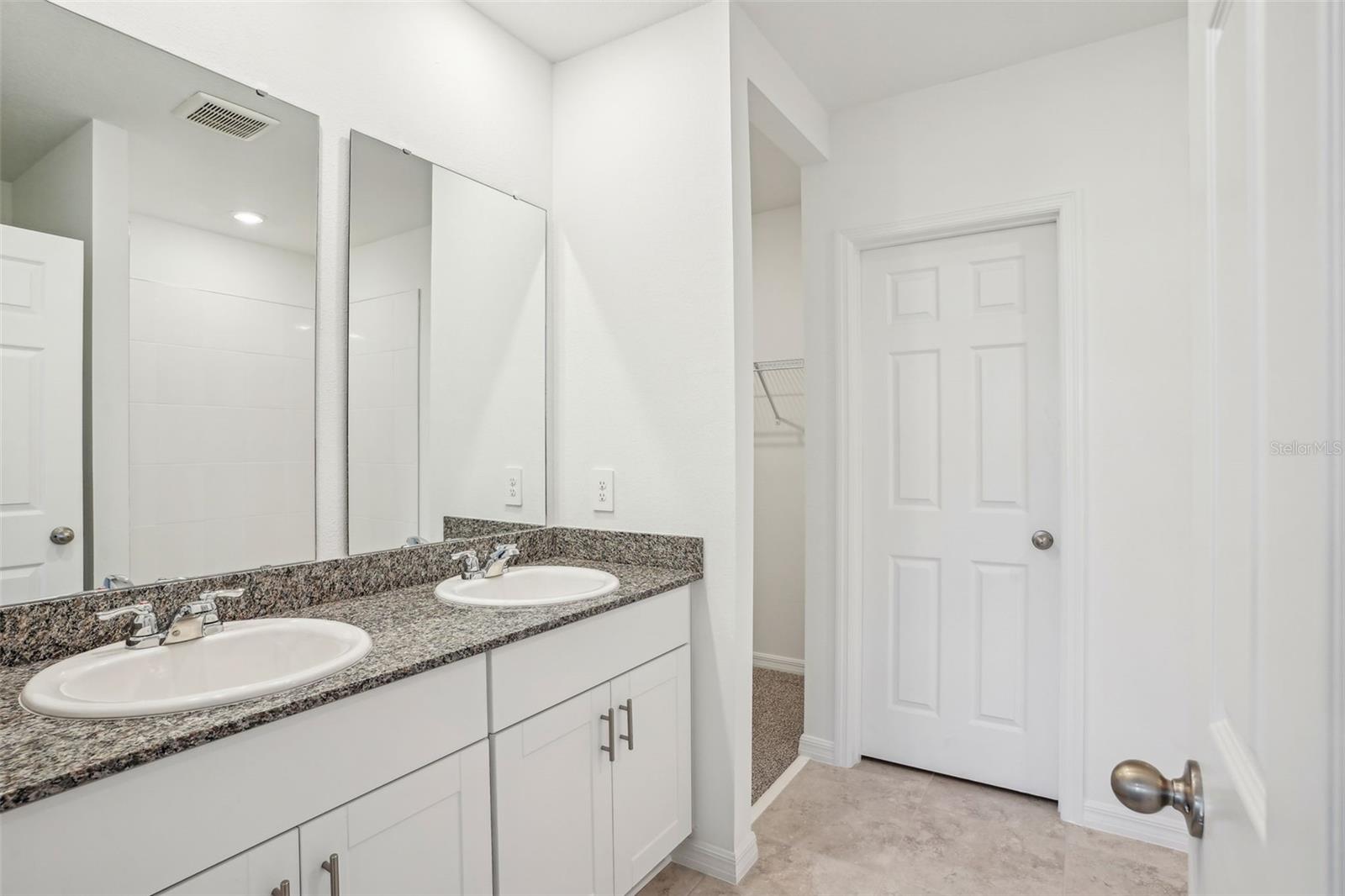 Image 16 of 35 For 3210 Viceroy Court