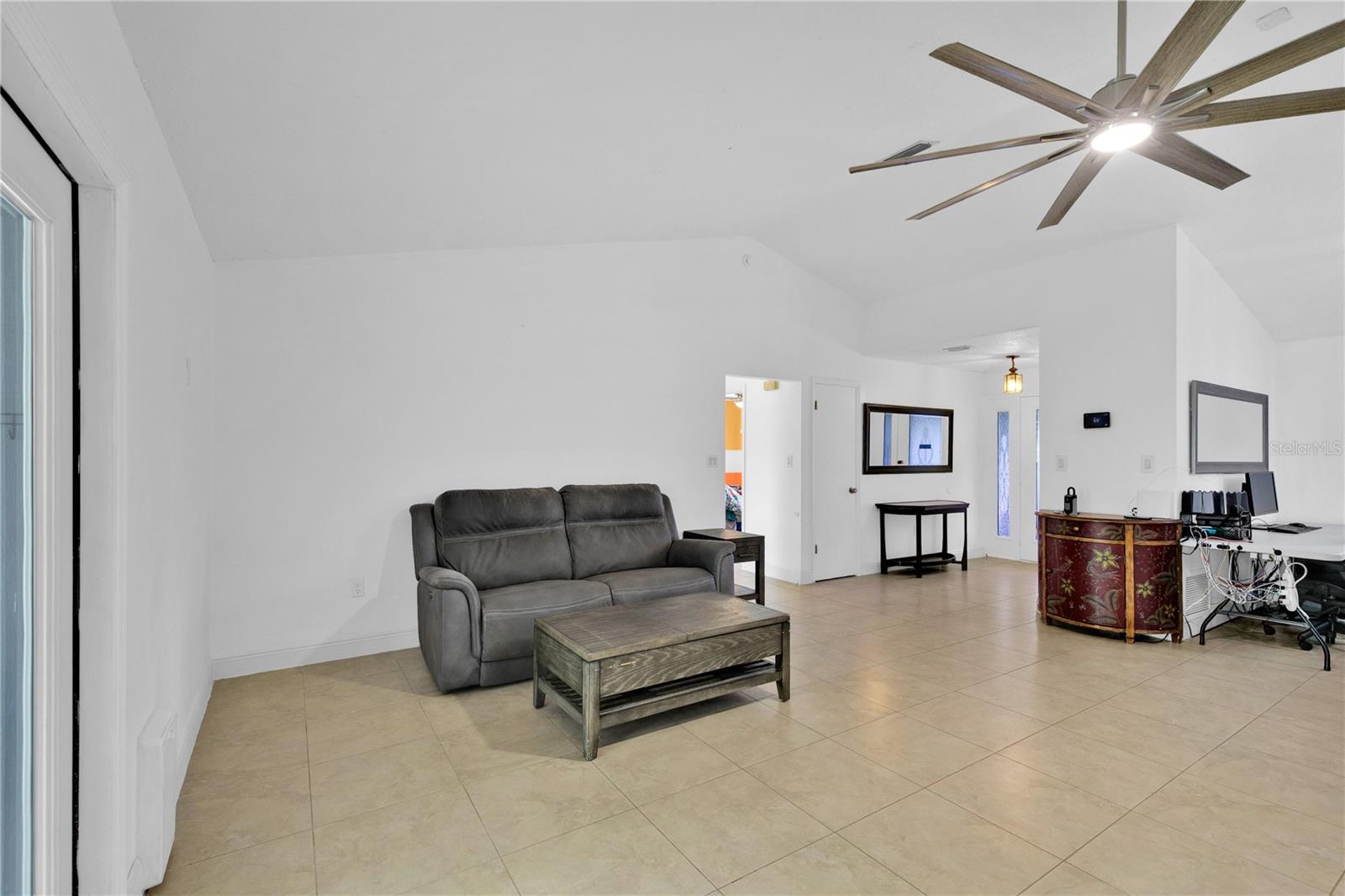 Image 10 of 42 For 969 Gran Paseo Drive