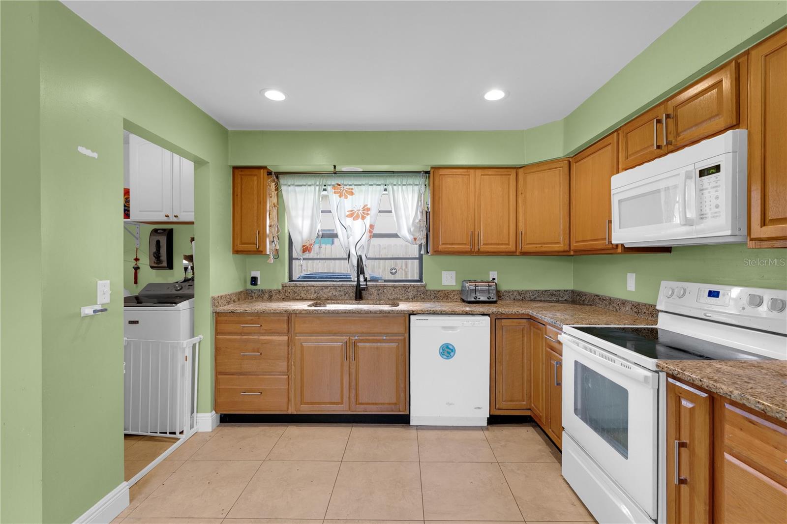 Image 23 of 42 For 969 Gran Paseo Drive