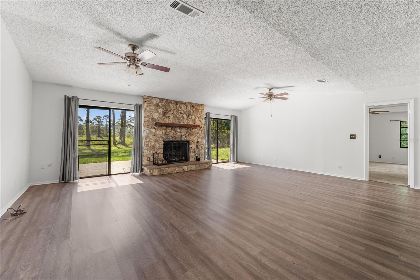 Image 14 of 42 For 1189 Rib Avenue