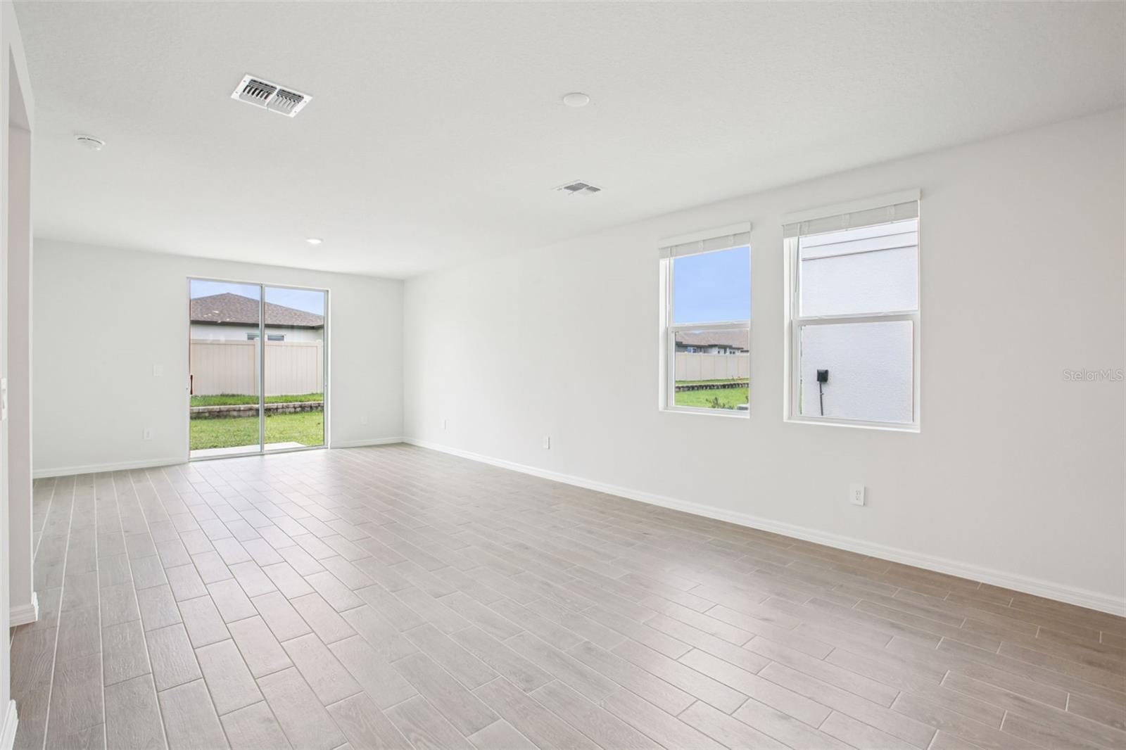 Image 13 of 33 For 1828 Brekey Way