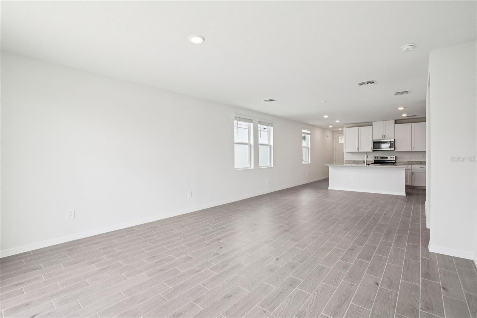 Image 14 of 33 For 1828 Brekey Way