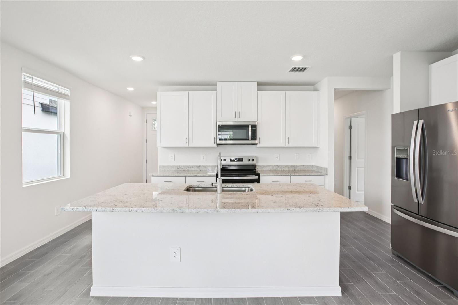 Image 17 of 33 For 1828 Brekey Way