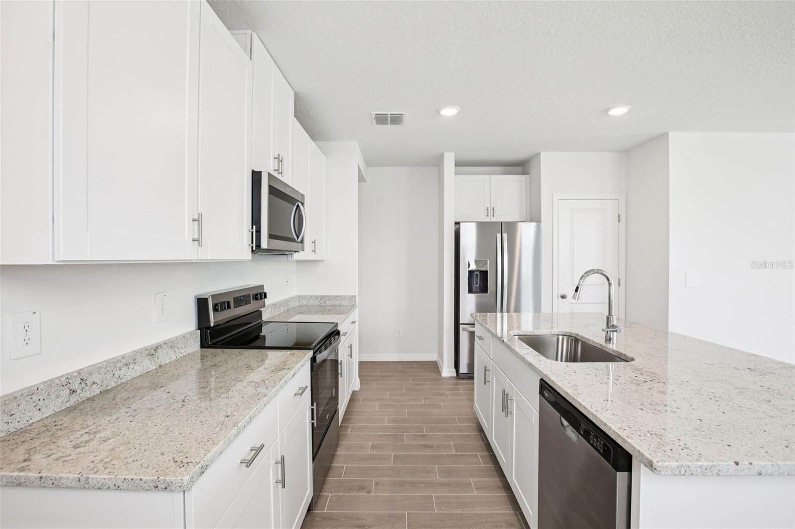 Image 18 of 33 For 1828 Brekey Way