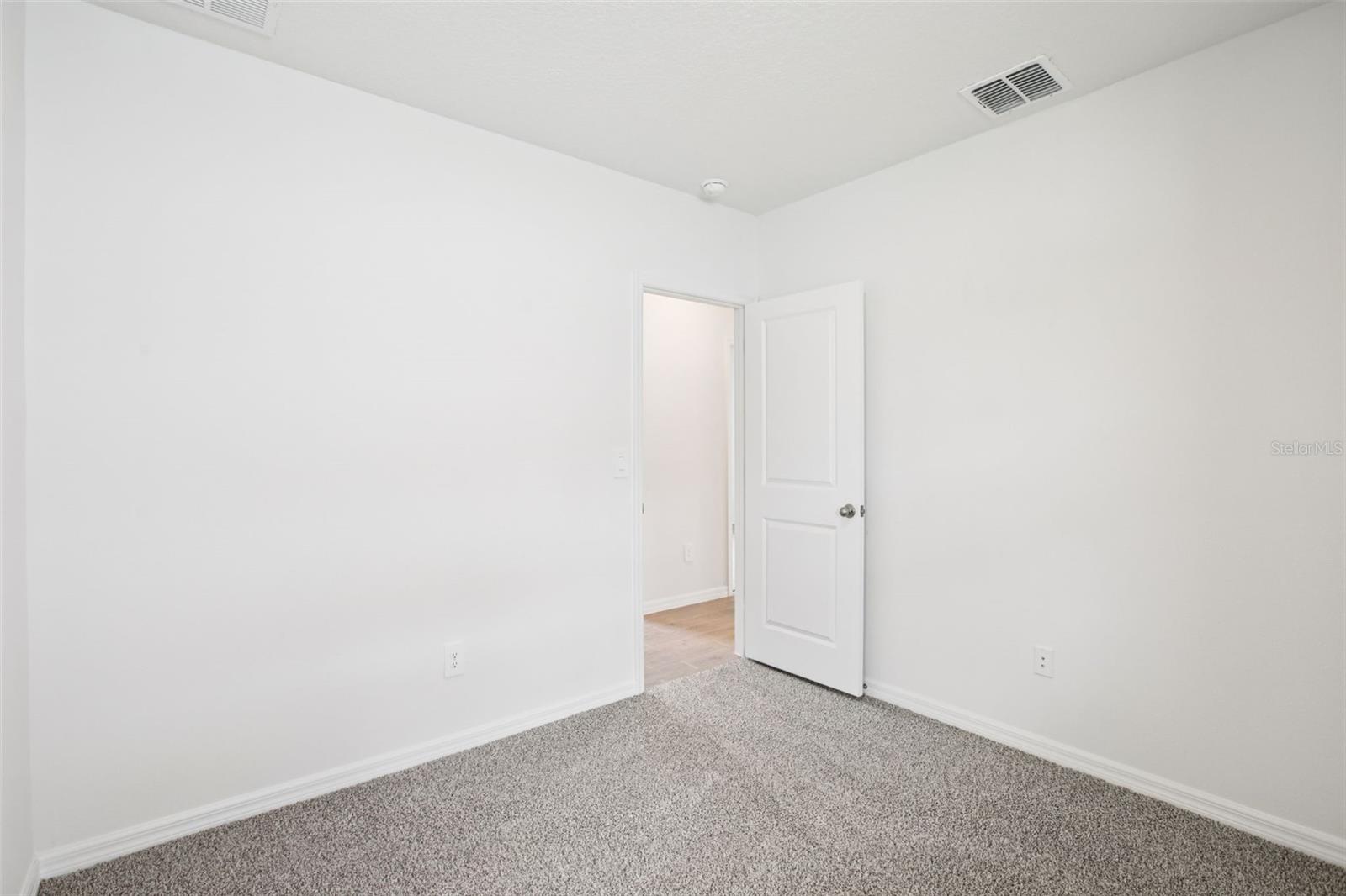 Image 28 of 33 For 1828 Brekey Way