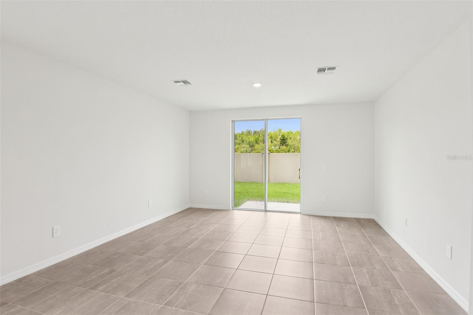 Image 15 of 28 For 1847 Brekey Way