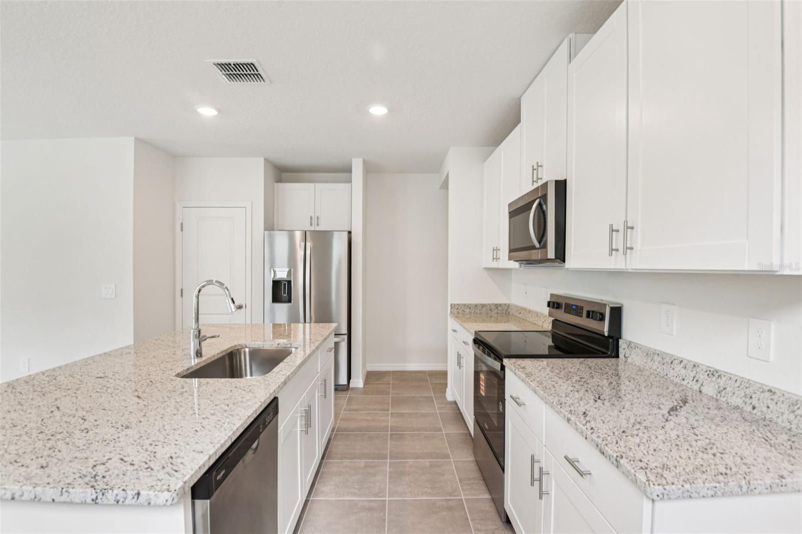 Image 18 of 28 For 1847 Brekey Way