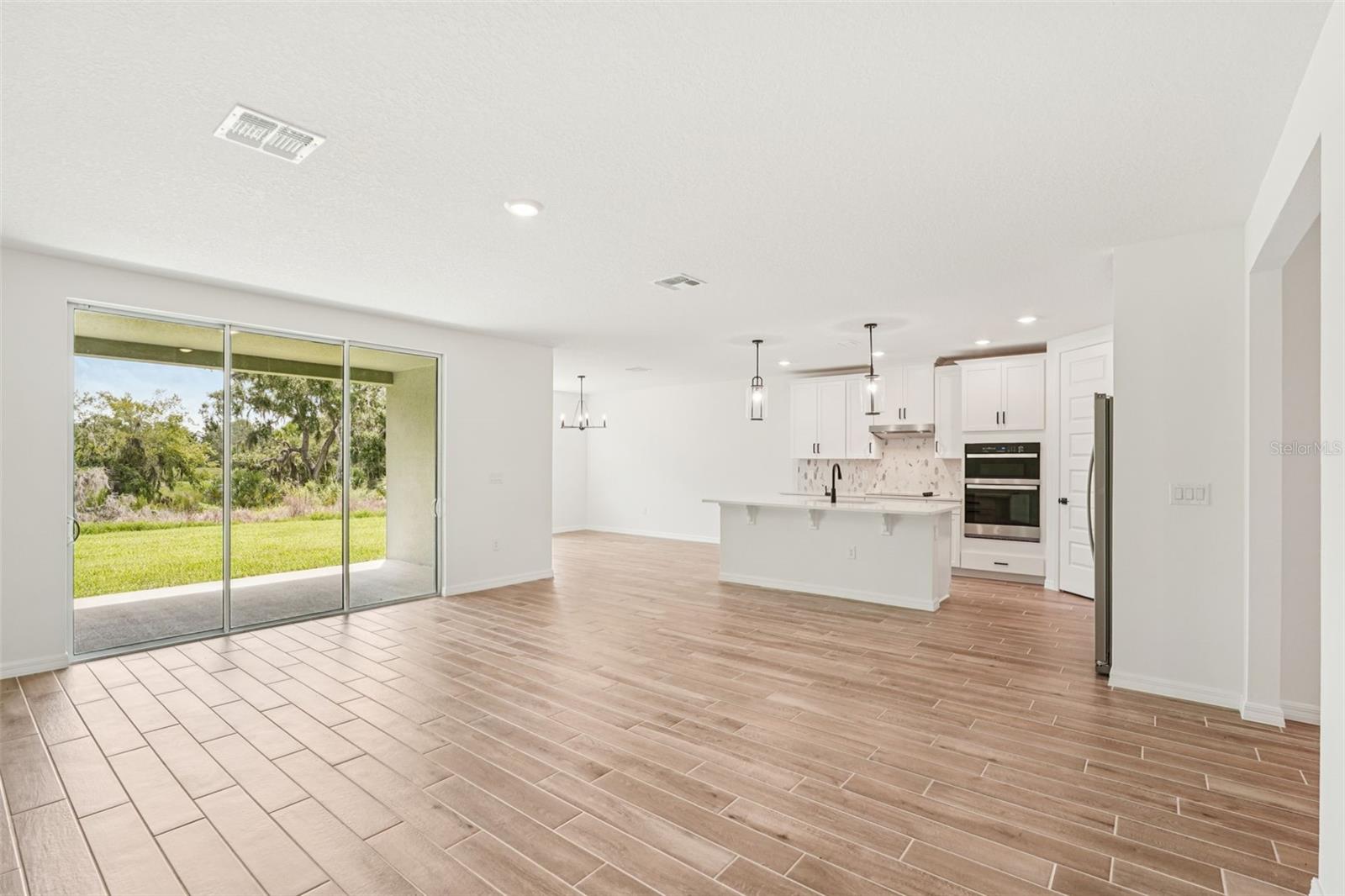 Image 4 of 37 For 13828 Richland Gulf Circle