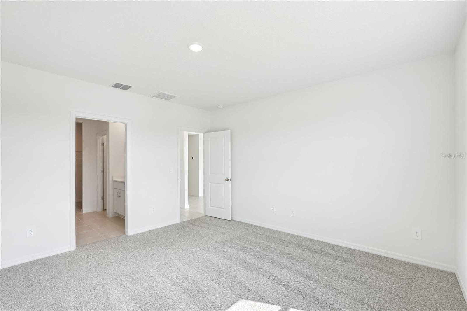 Image 5 of 30 For 7728 Gilchrist Springs Drive