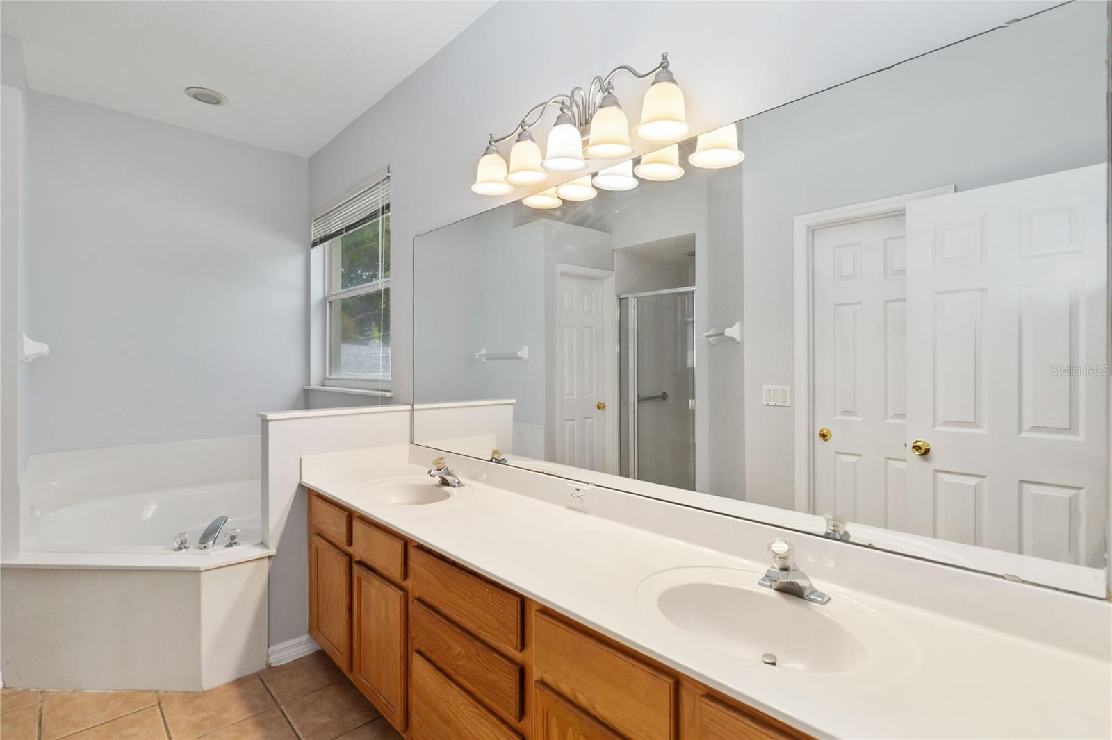 Image 16 of 27 For 2280 Yorville Court