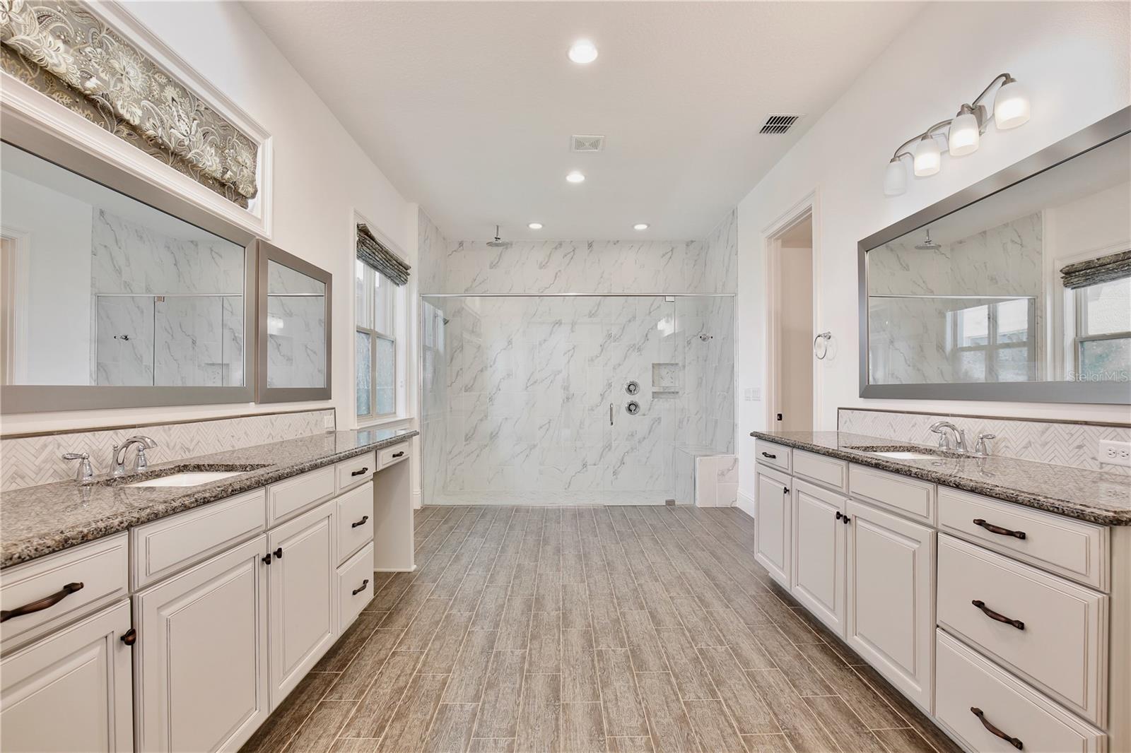 Image 17 of 42 For 13190 Alderley Drive