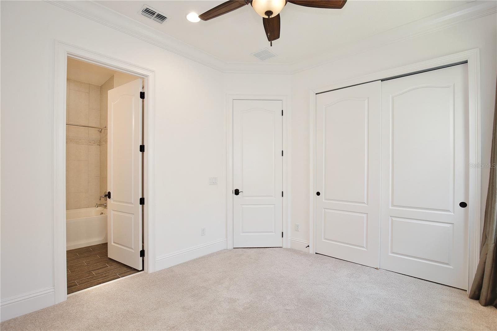 Image 21 of 42 For 13190 Alderley Drive