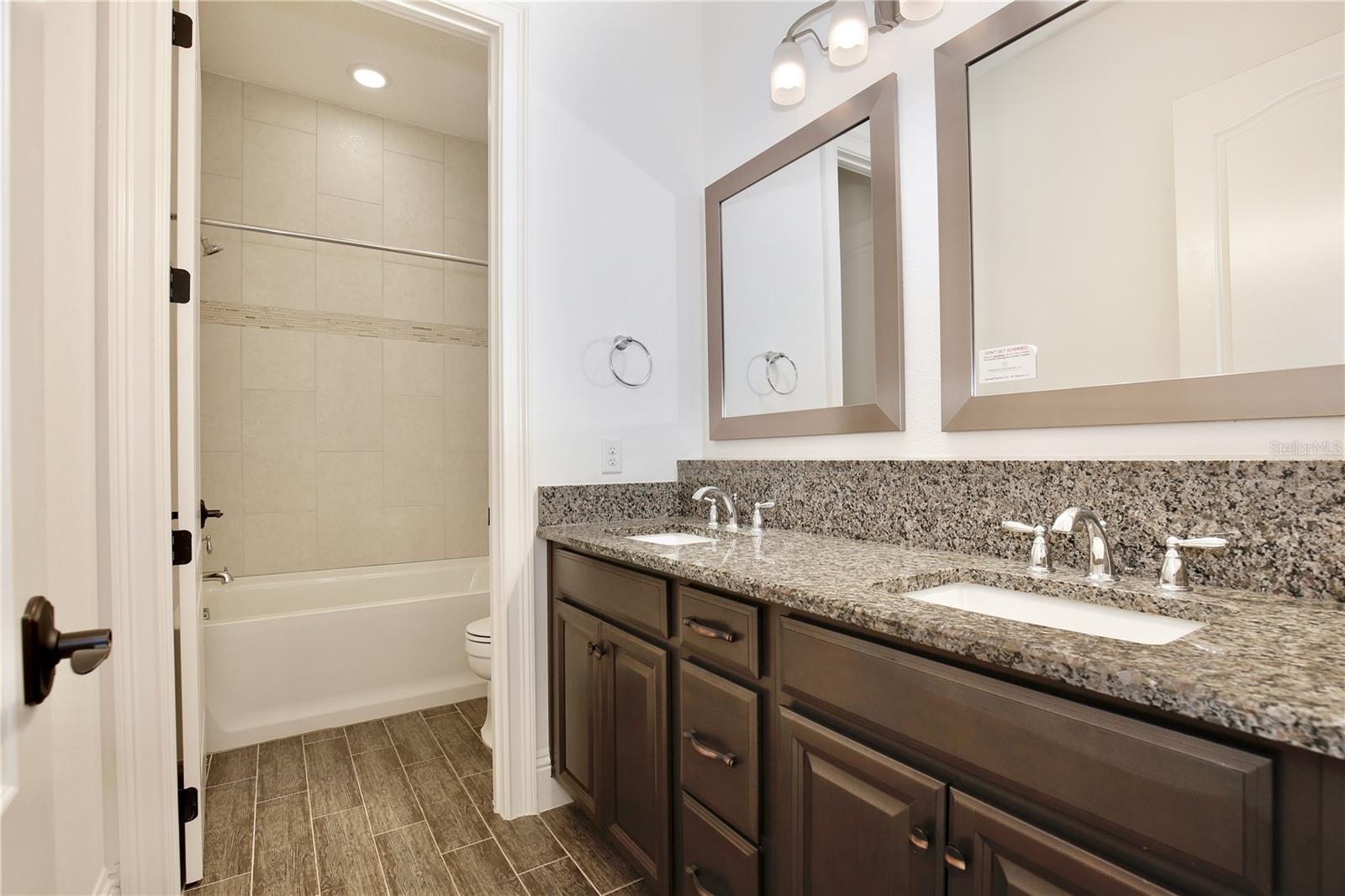 Image 25 of 42 For 13190 Alderley Drive