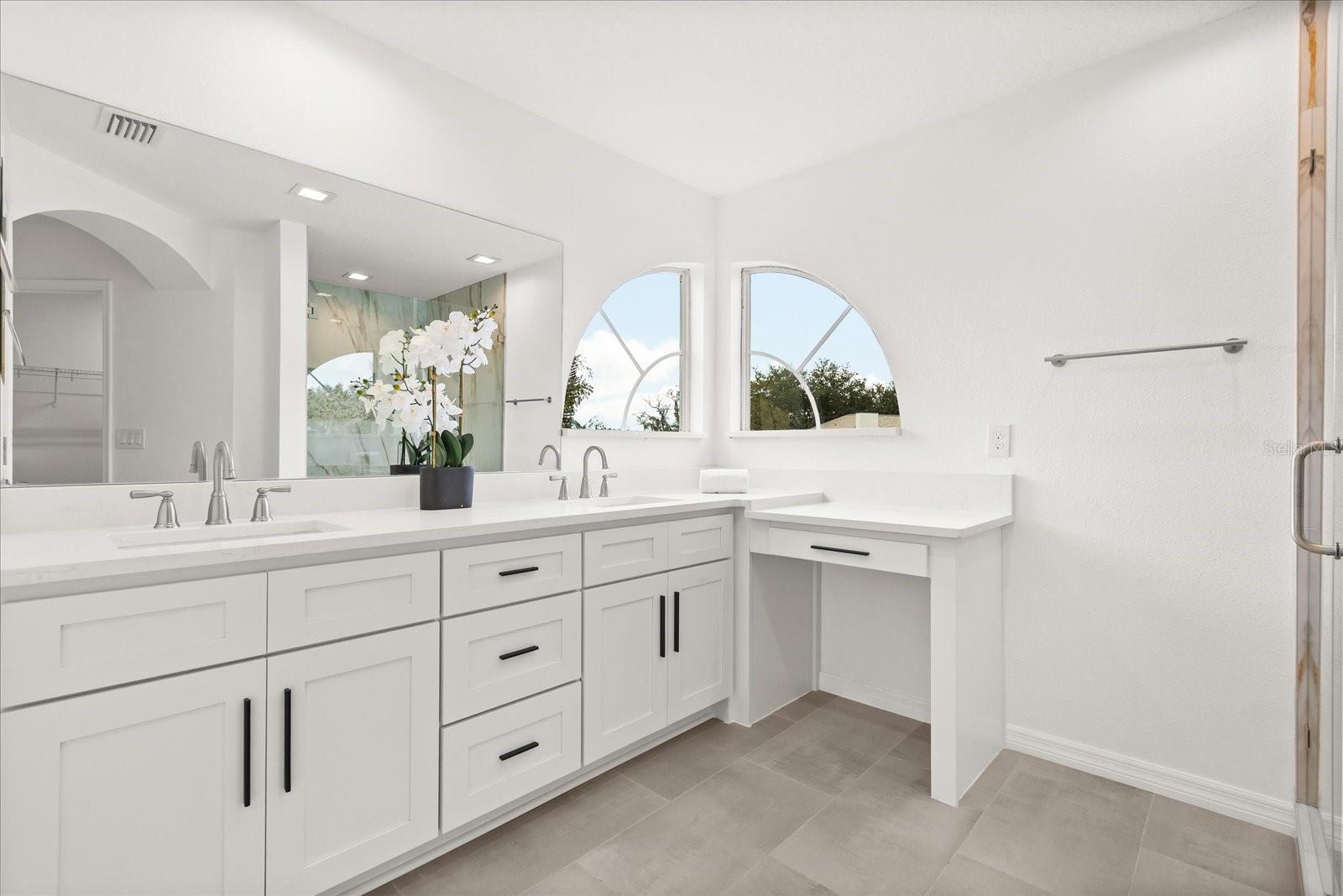 Image 22 of 34 For 14927 Faversham Circle