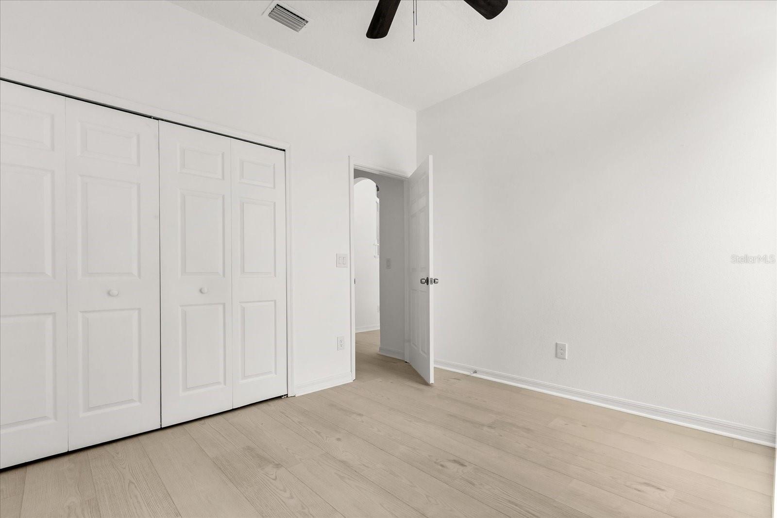 Image 27 of 34 For 14927 Faversham Circle