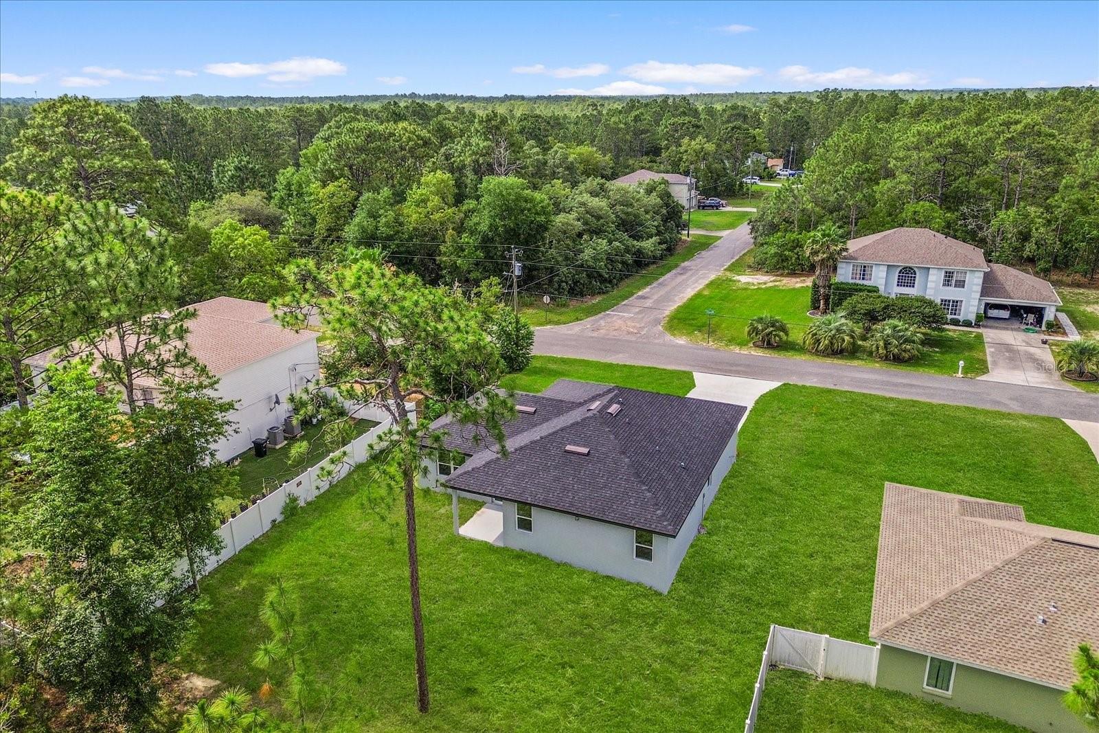 Listing photo id 31 for 3863 Galleon Street