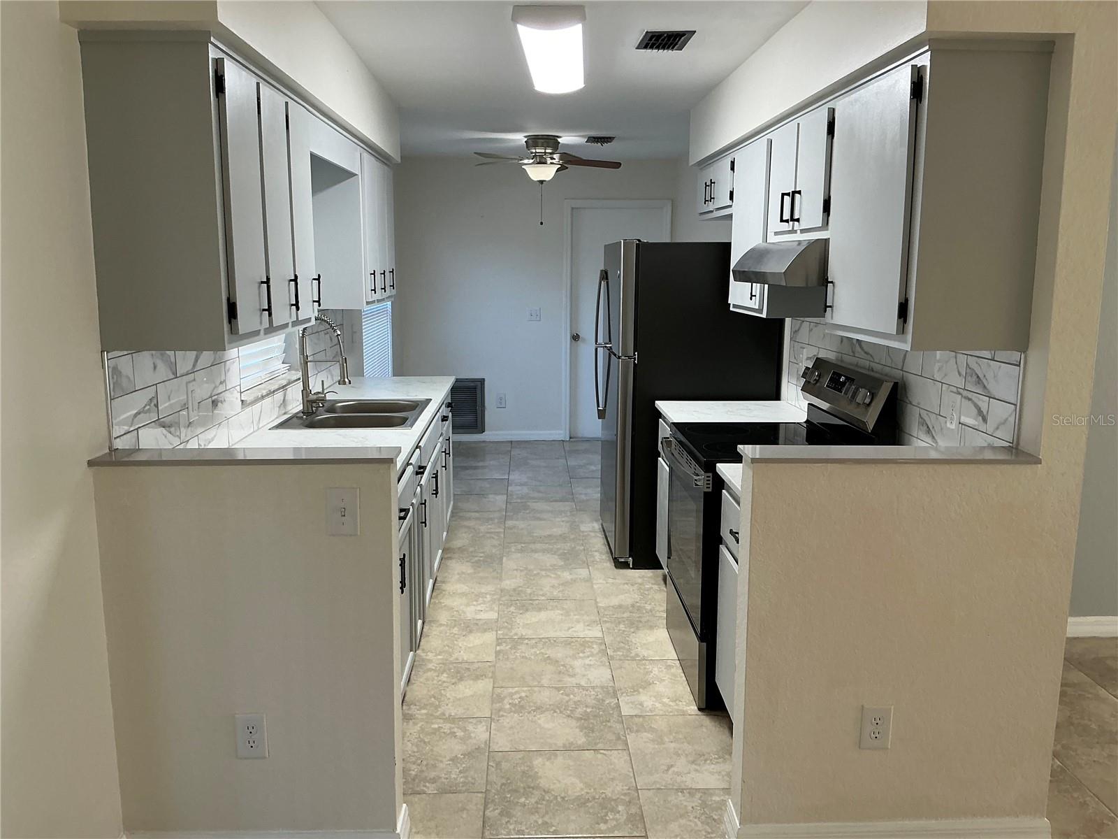 Image 12 of 49 For 15144 27th Ct Court