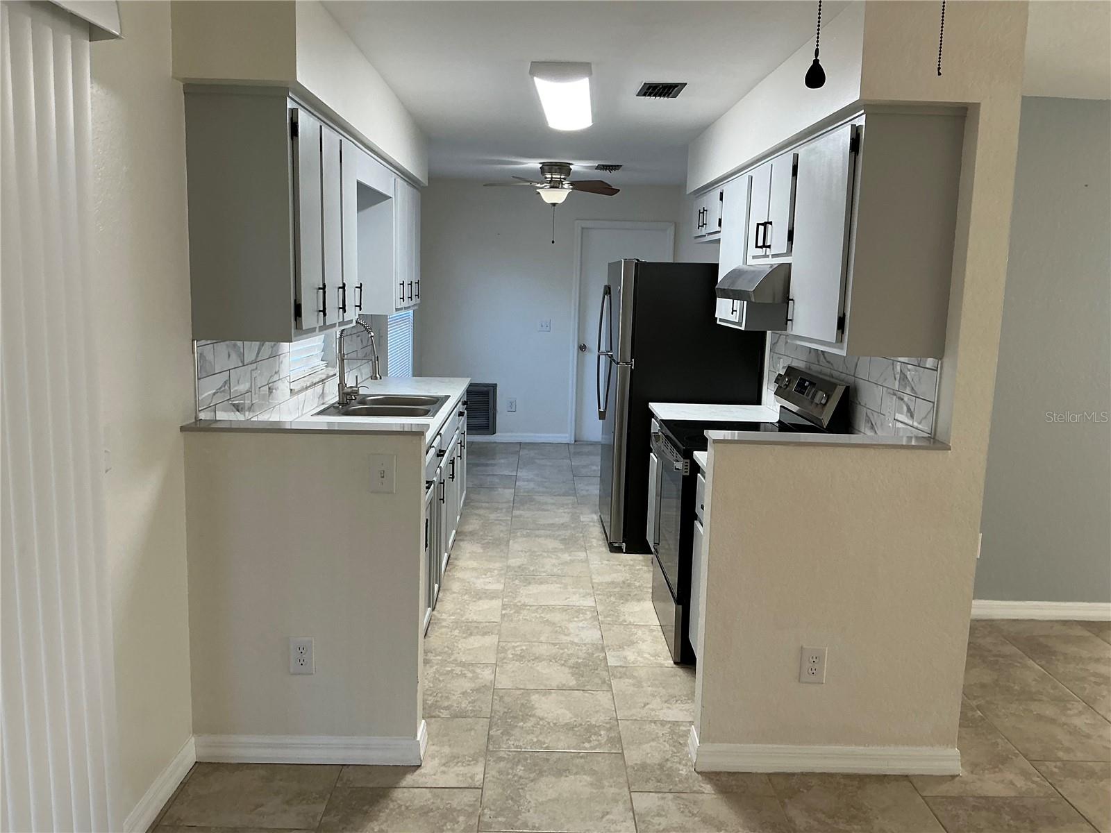 Image 16 of 49 For 15144 27th Ct Court