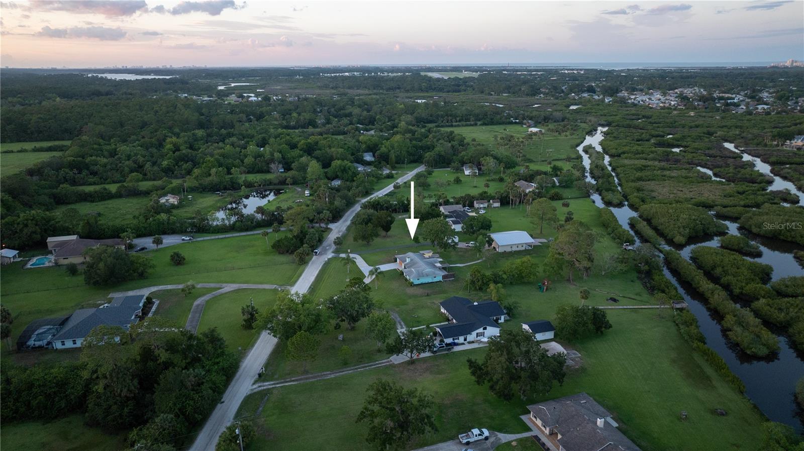 Image 12 of 52 For 775 Bay Drive