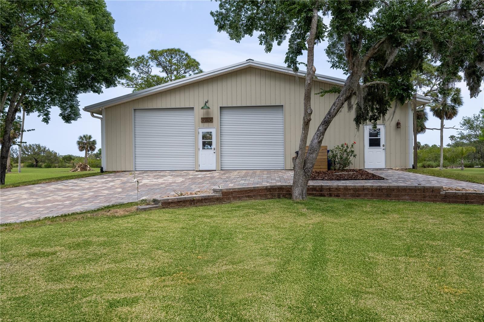 Image 30 of 52 For 775 Bay Drive