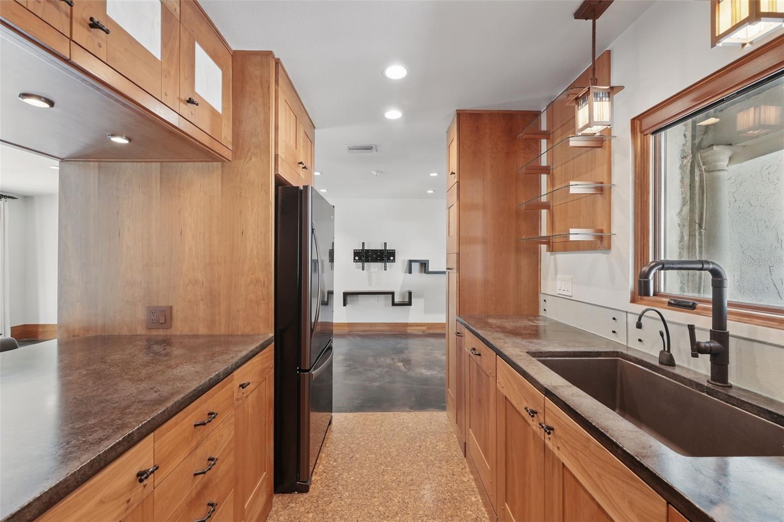 Image 11 of 44 For 6327 Ridgeberry Drive