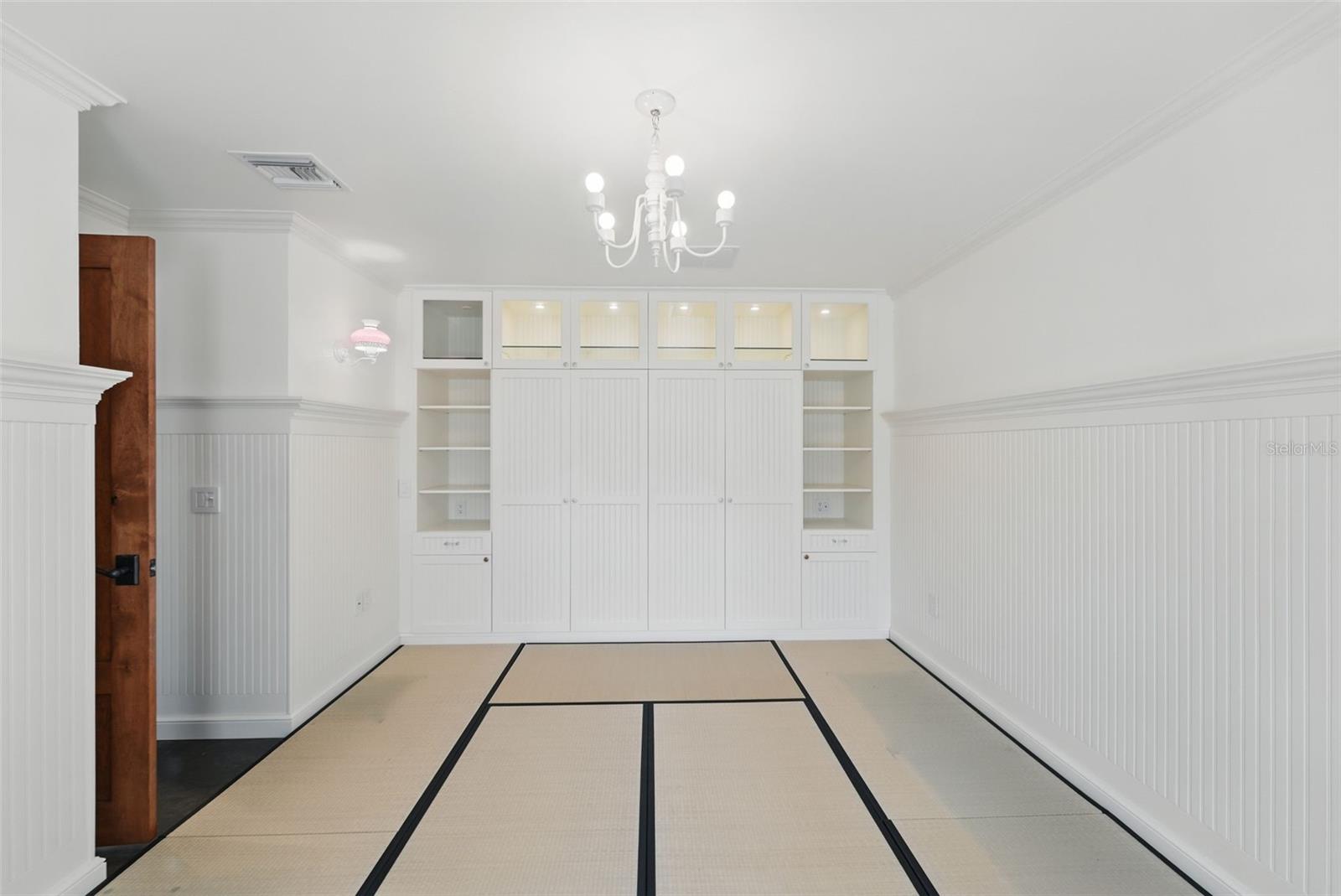 Image 17 of 44 For 6327 Ridgeberry Drive
