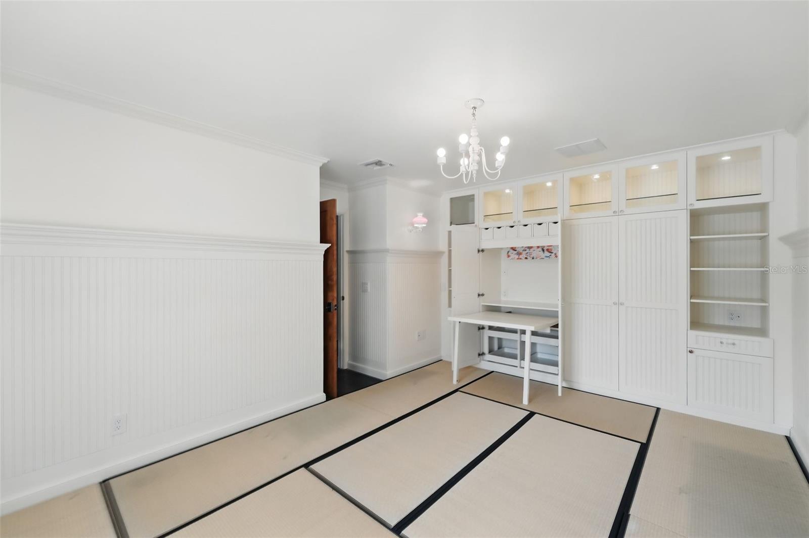 Image 18 of 44 For 6327 Ridgeberry Drive