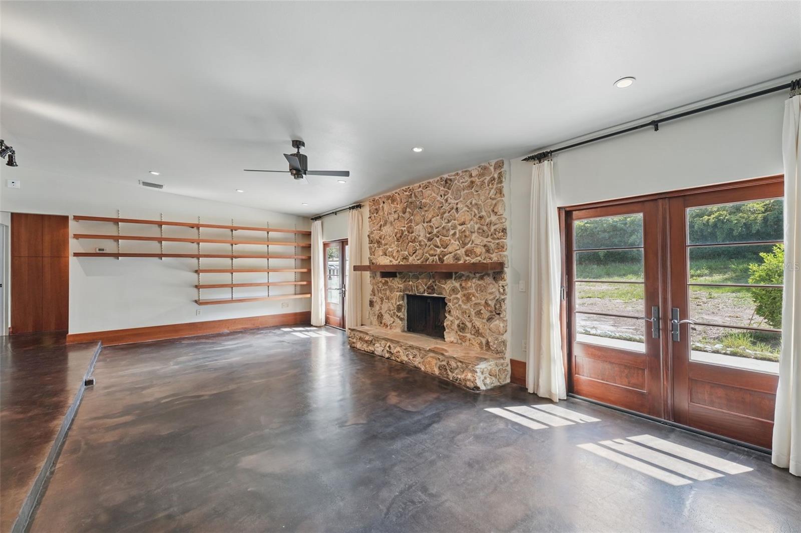 Image 9 of 44 For 6327 Ridgeberry Drive