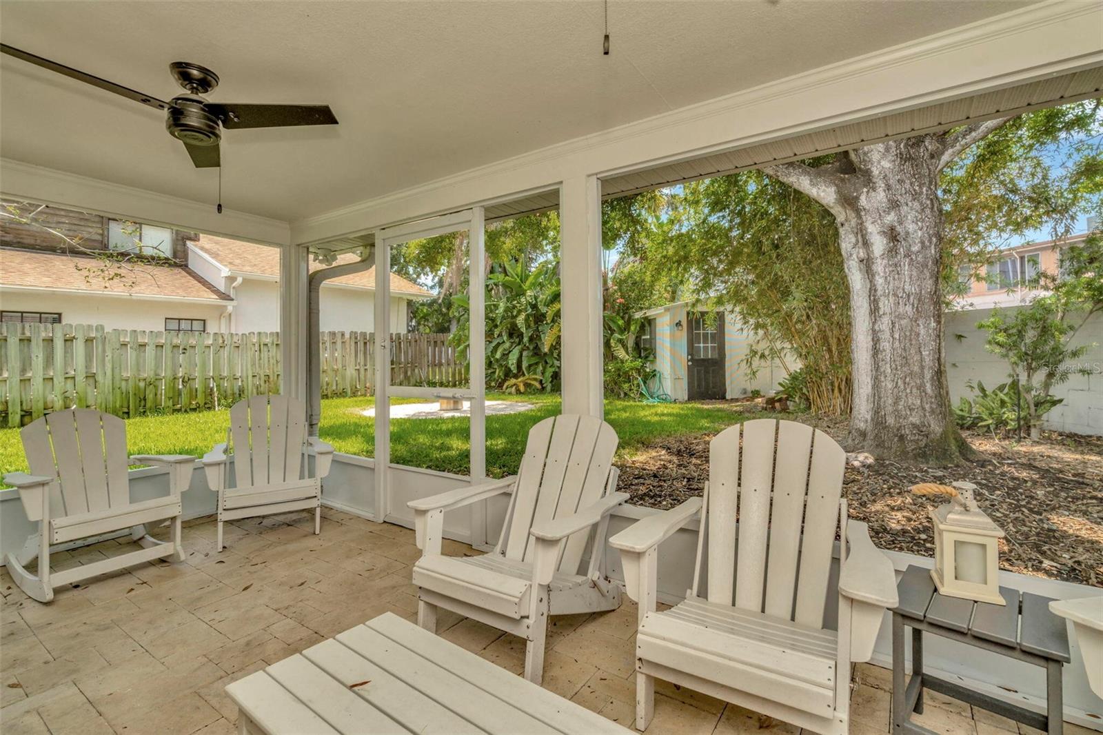 Listing photo id 17 for 709 Himes Avenue