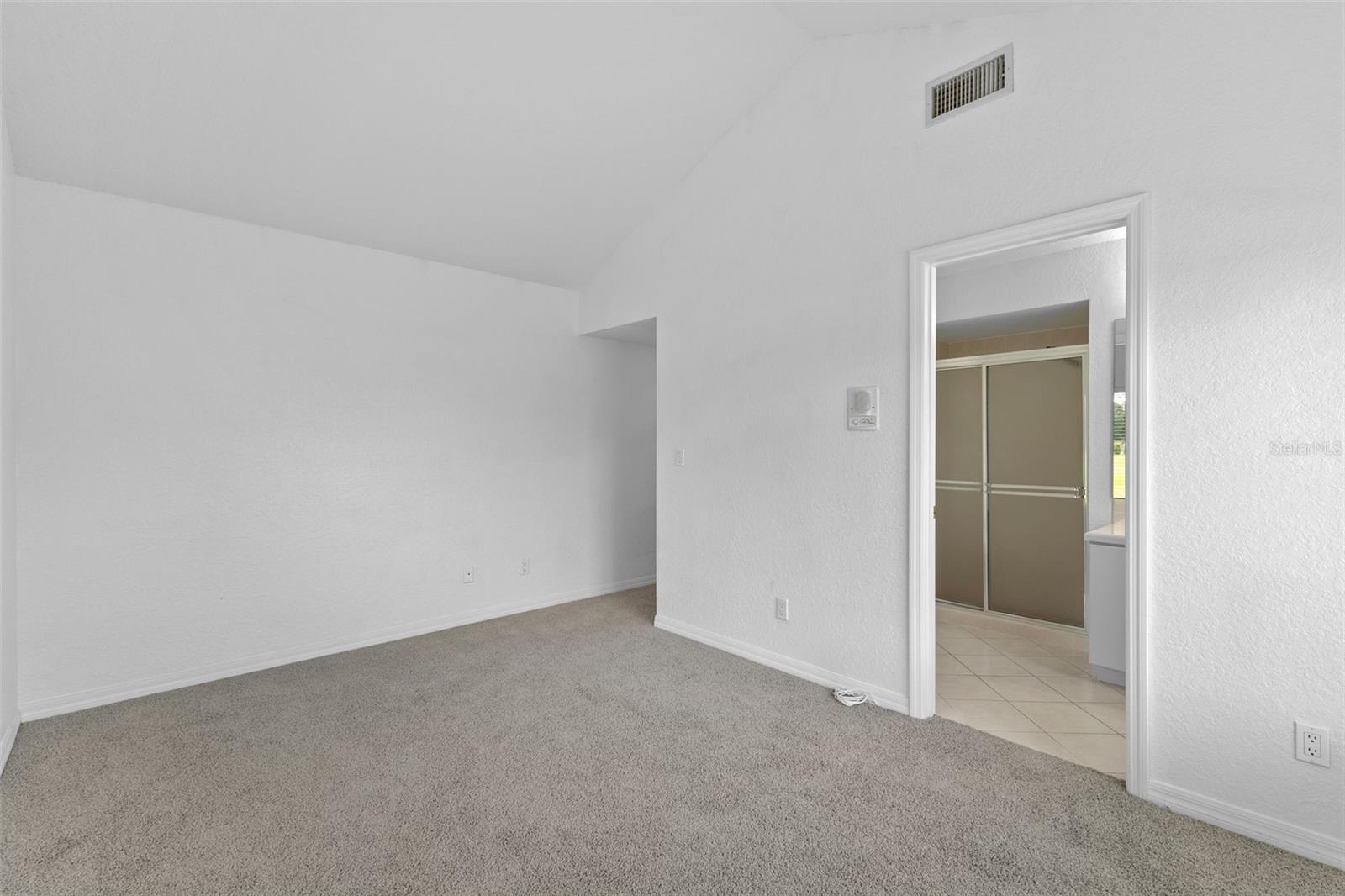 Image 19 of 34 For 12508 Lake Denise Boulevard