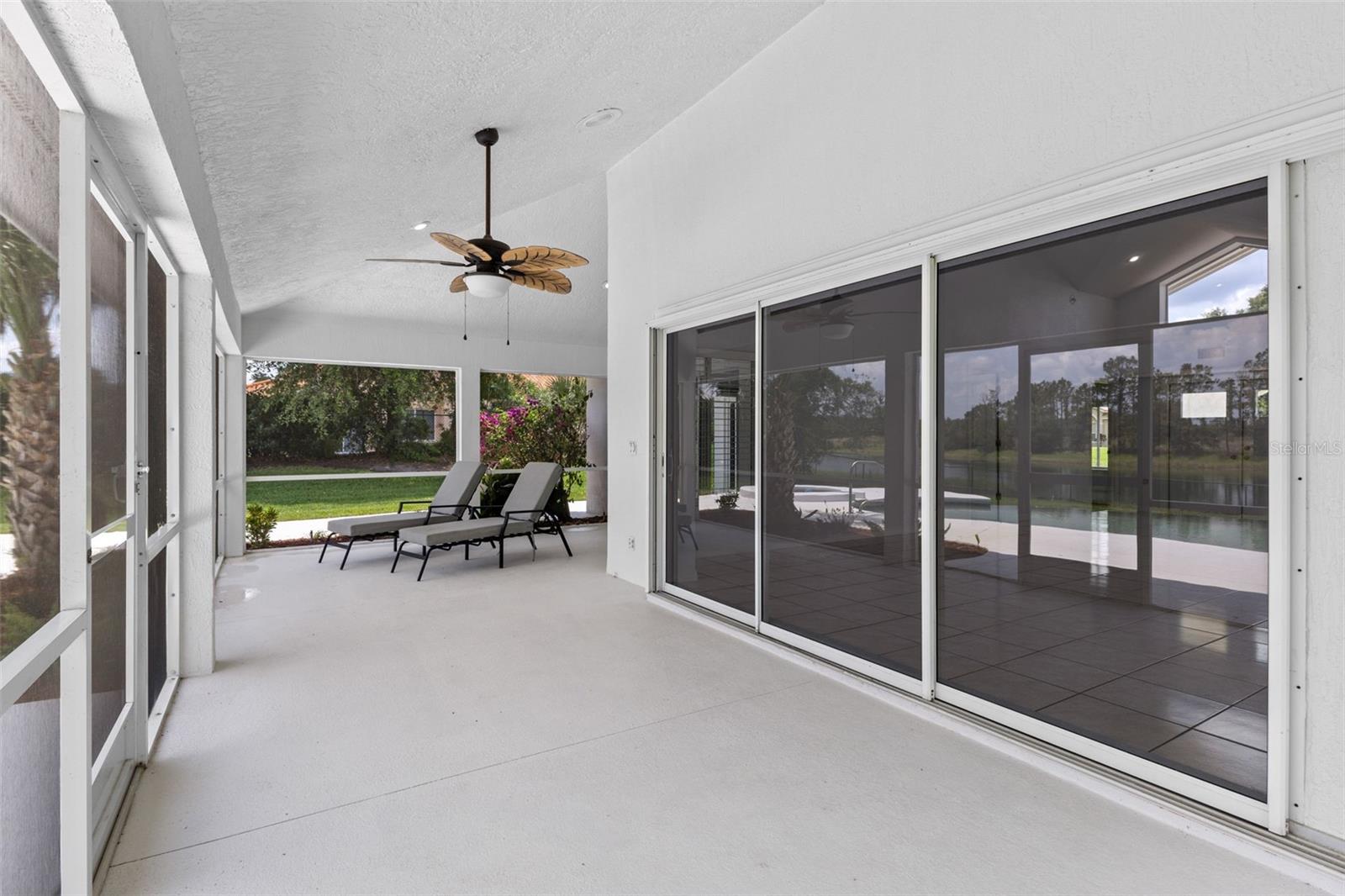 Image 21 of 34 For 12508 Lake Denise Boulevard