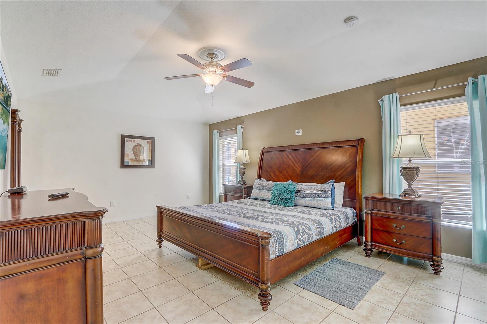 Image 18 of 63 For 927 Orange Cosmos Boulevard