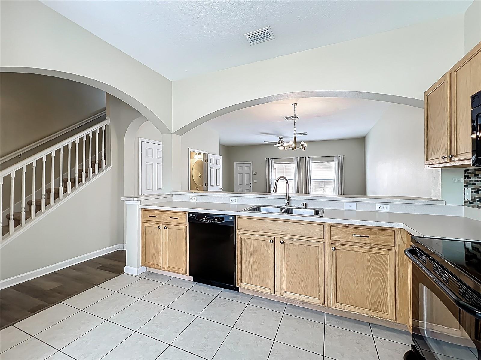 Image 10 of 97 For 16724 Cedar Crest Drive