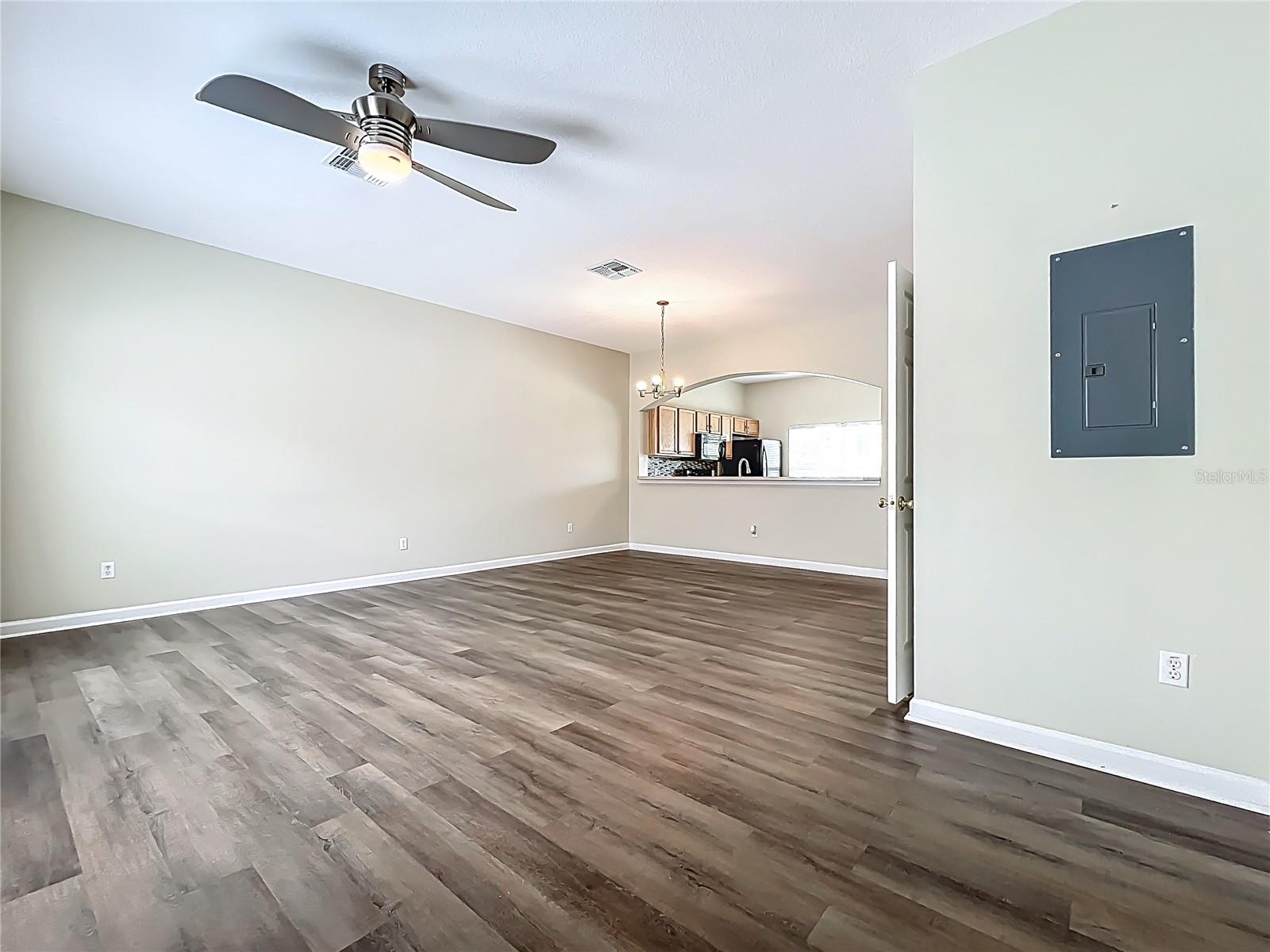 Image 17 of 97 For 16724 Cedar Crest Drive