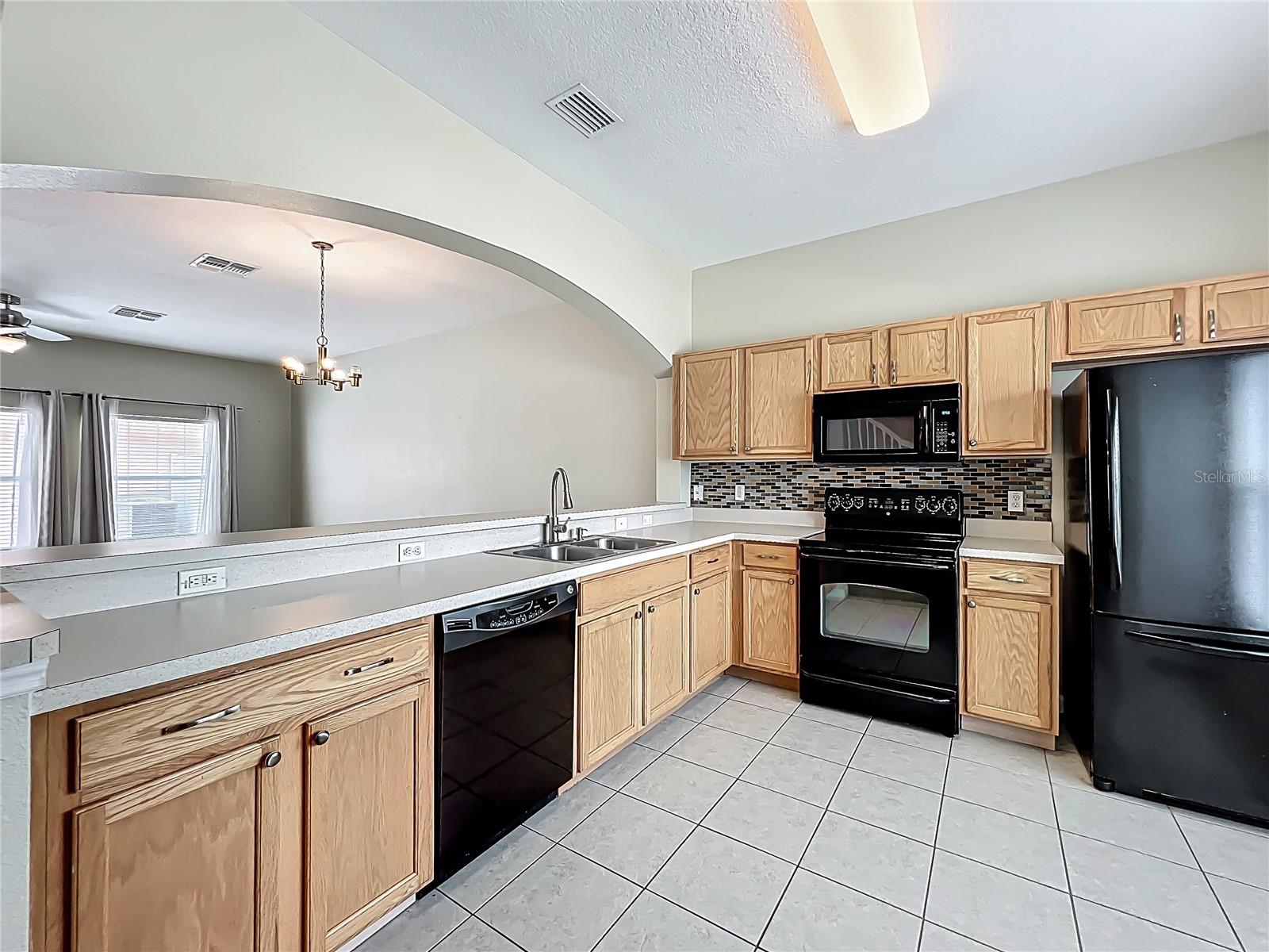 Image 6 of 97 For 16724 Cedar Crest Drive