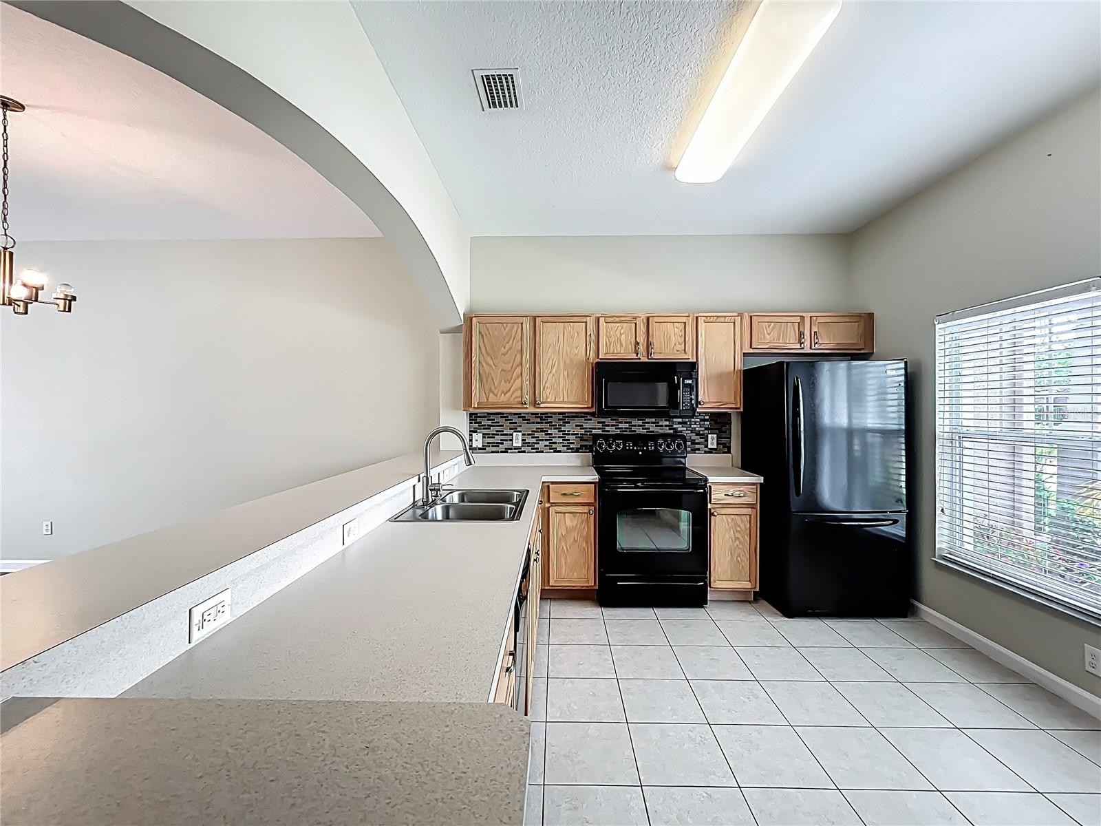 Image 7 of 97 For 16724 Cedar Crest Drive