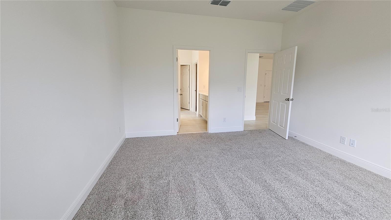 Image 23 of 43 For 7831 Syracuse Drive