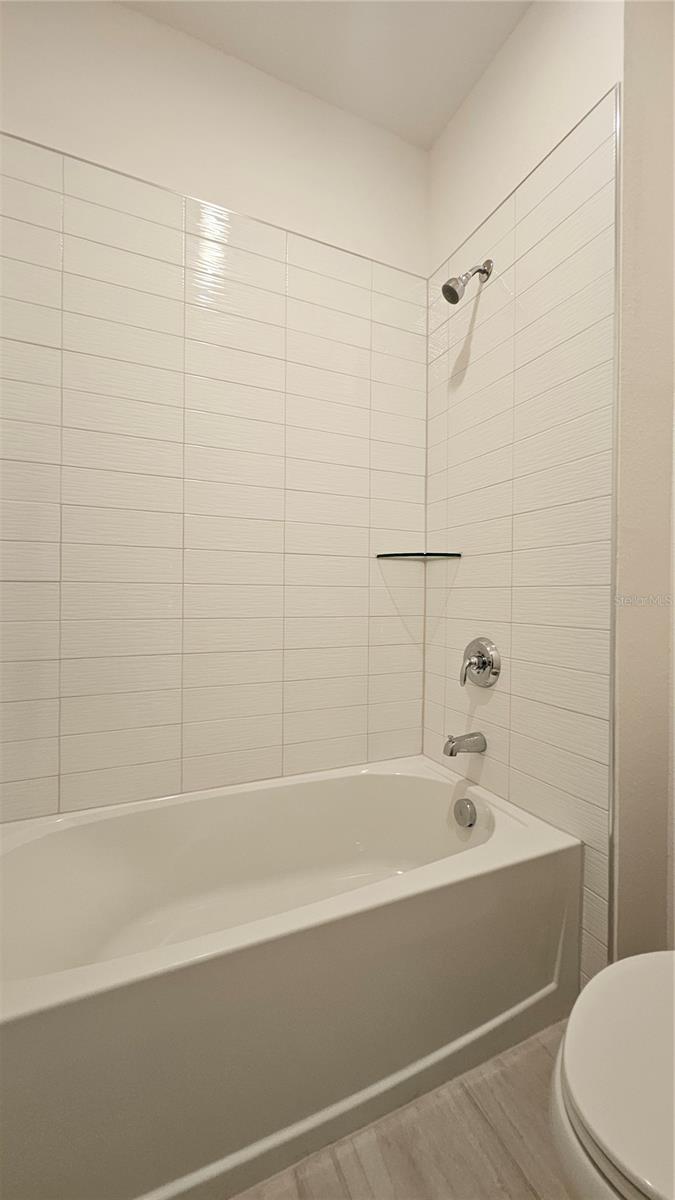 Image 29 of 43 For 7831 Syracuse Drive