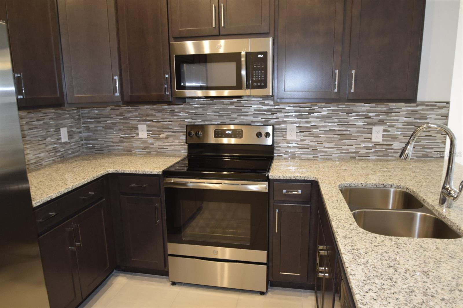 Image 12 of 31 For 13204 Kocher Way