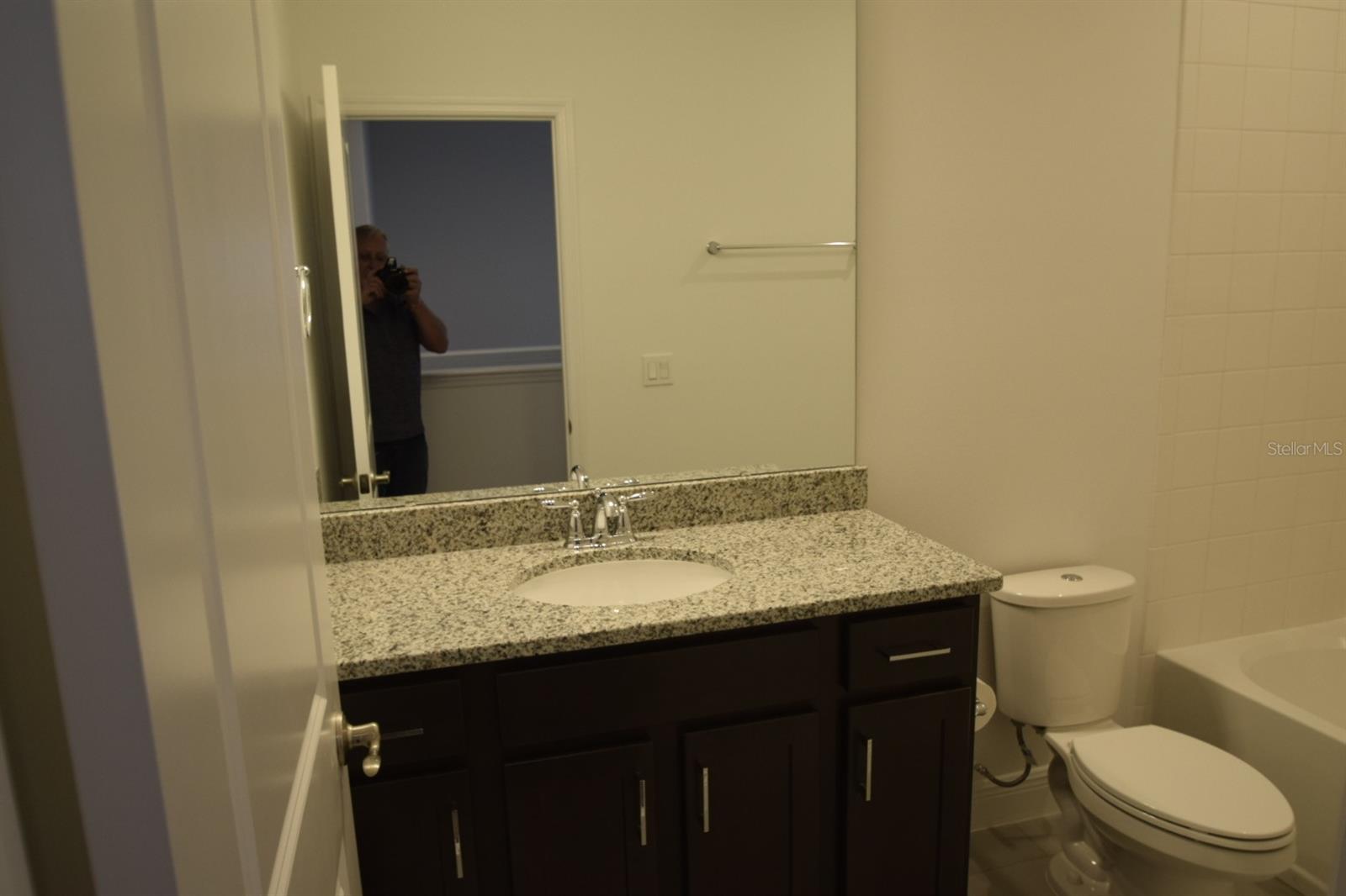 Image 17 of 31 For 13204 Kocher Way