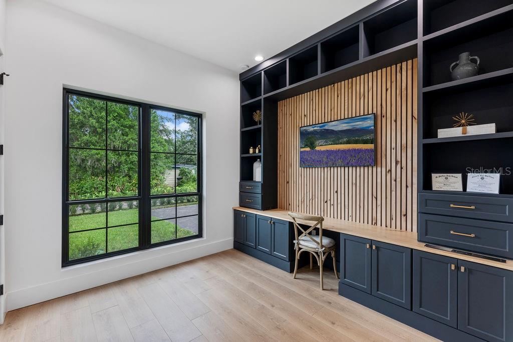 Image 16 of 23 For 5237 Haverill Drive