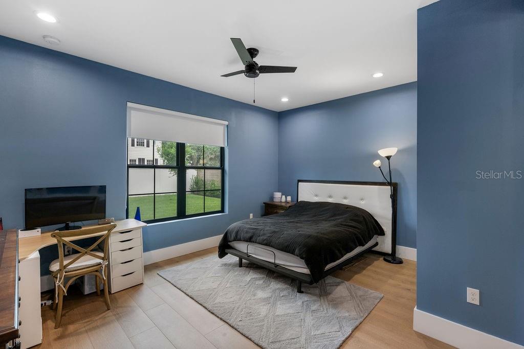 Image 20 of 23 For 5237 Haverill Drive