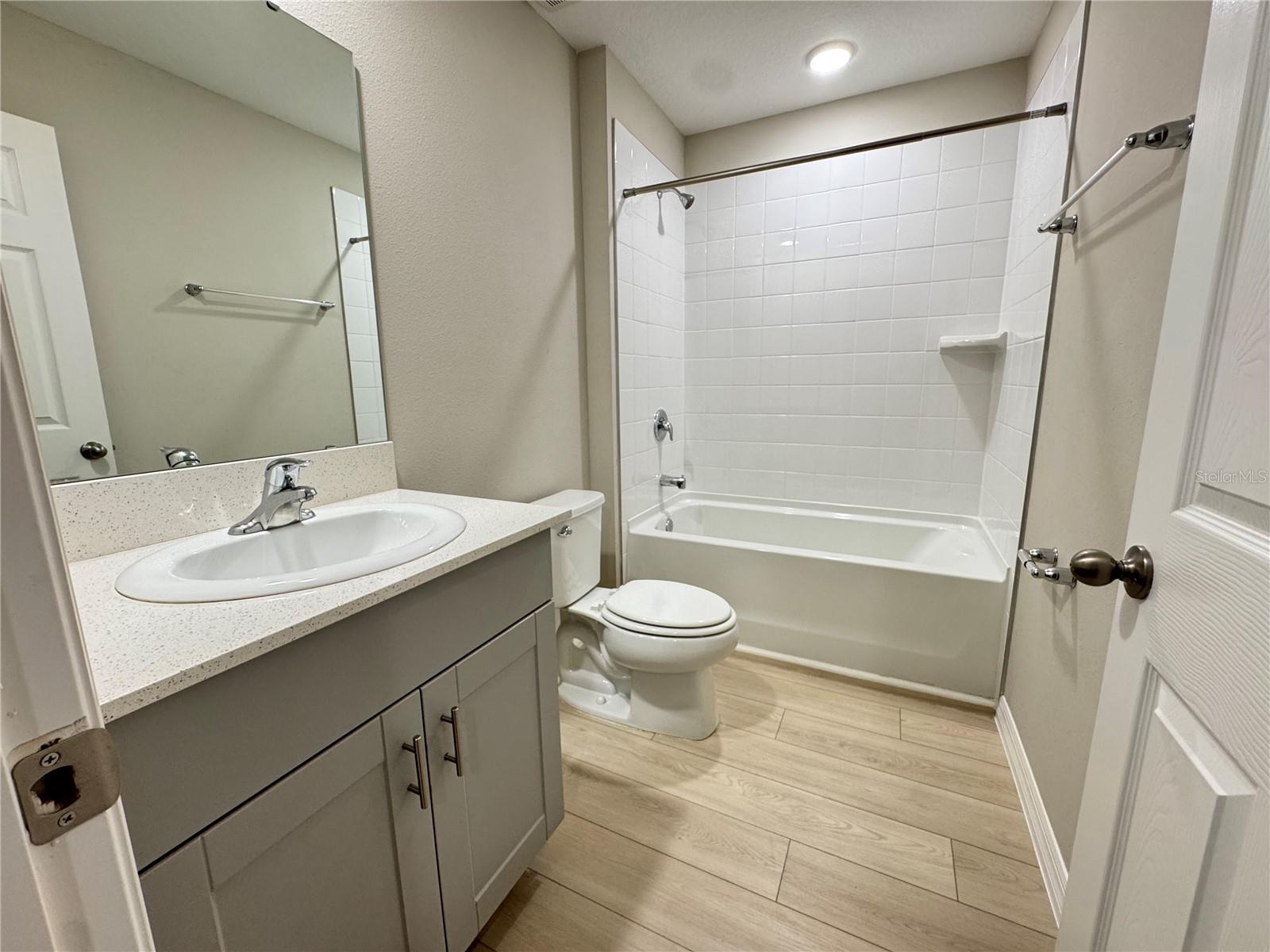 Image 16 of 21 For 5024 Starboard Street