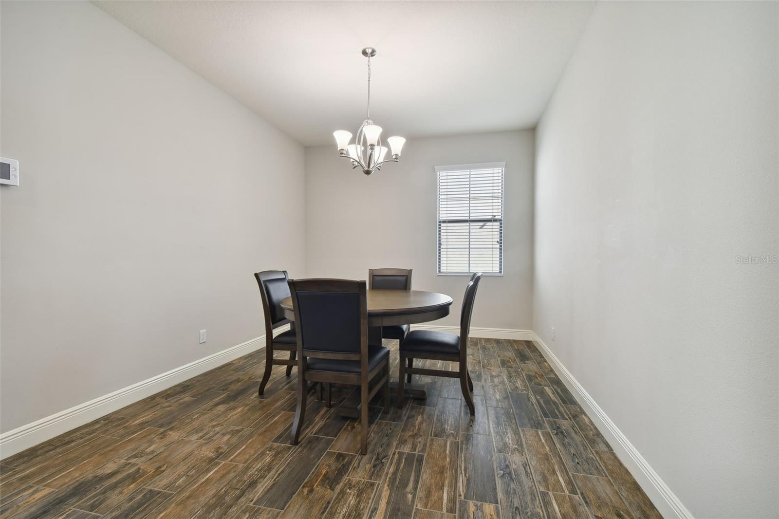 Image 15 of 39 For 13083 Burns Drive