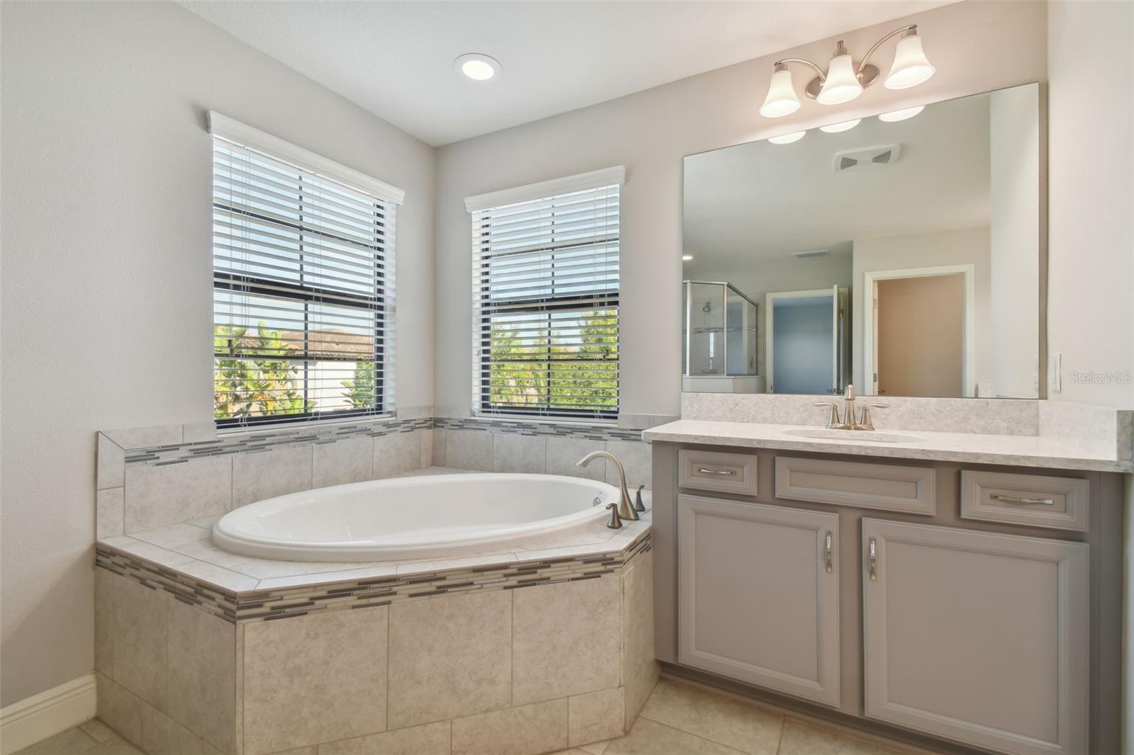 Image 21 of 39 For 13083 Burns Drive