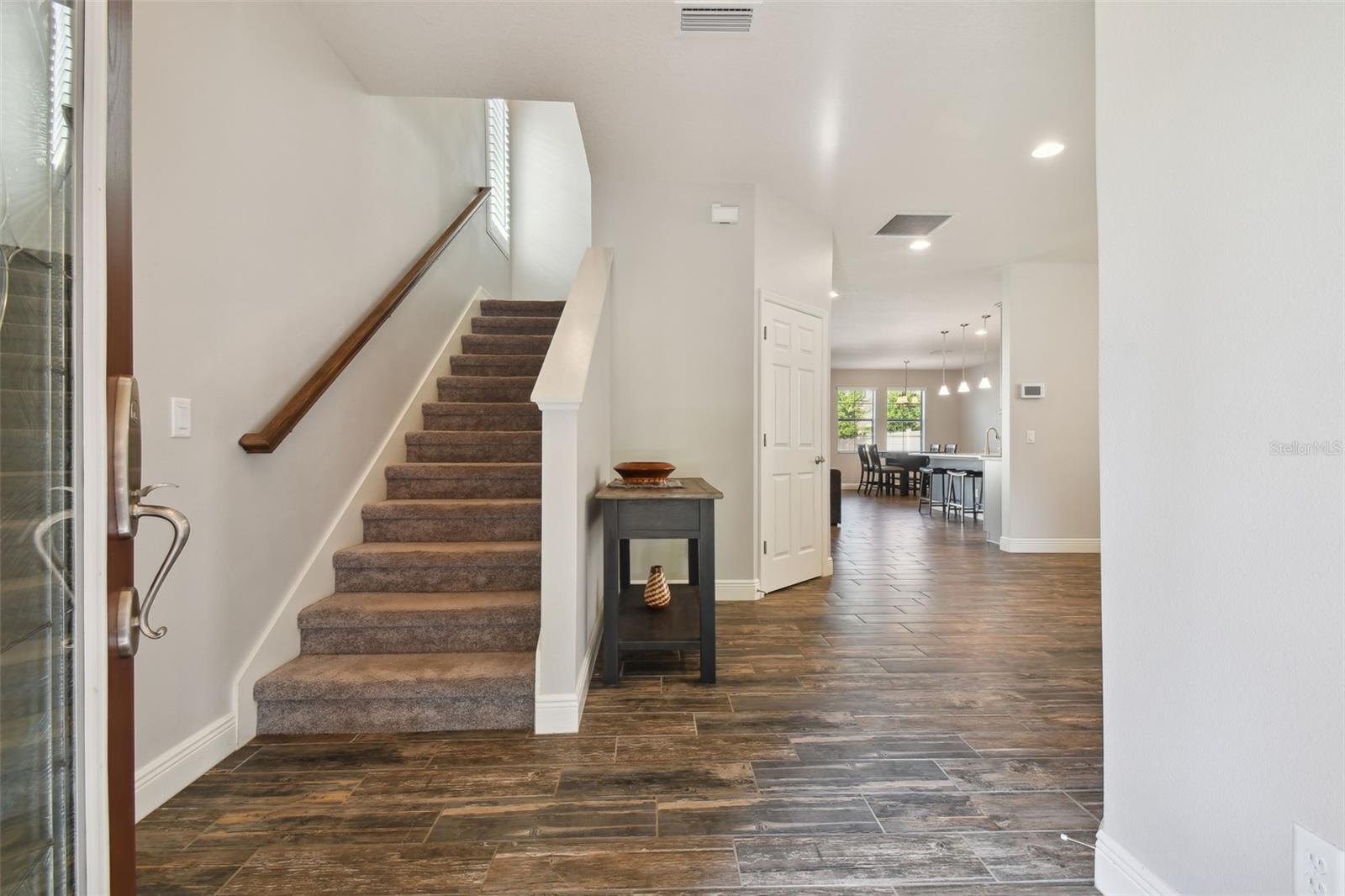 Image 4 of 39 For 13083 Burns Drive