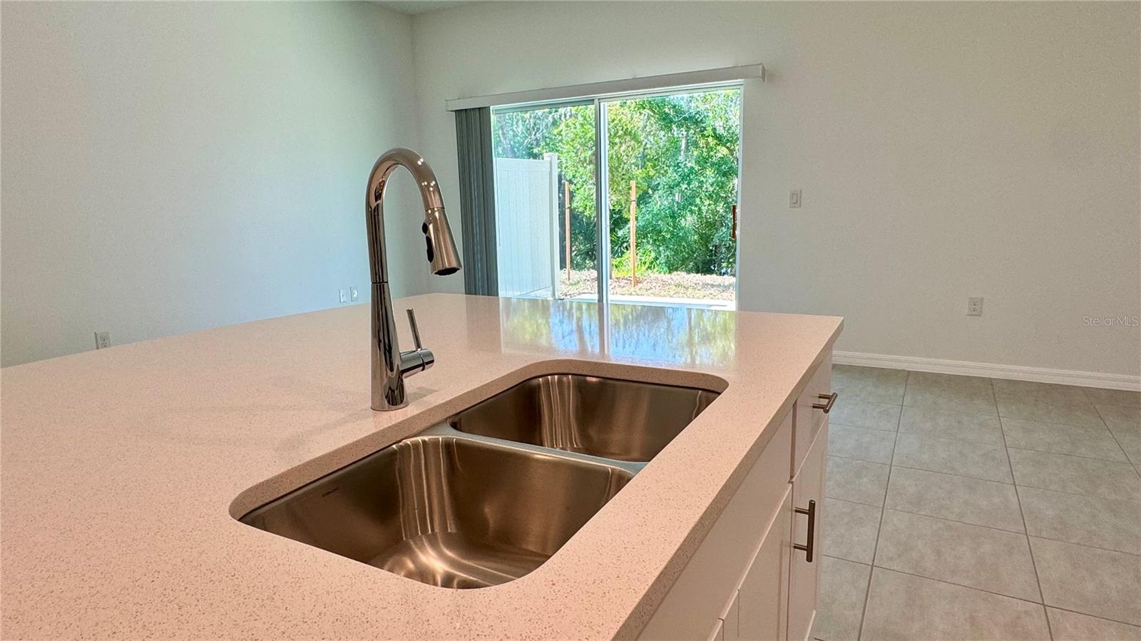 Image 10 of 34 For 2508 Penguin Boulevard