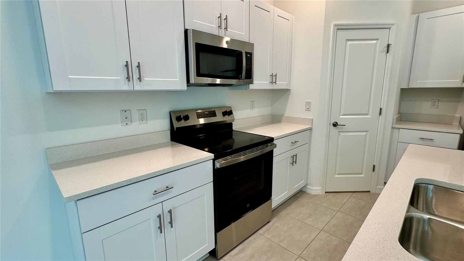 Image 12 of 34 For 2508 Penguin Boulevard